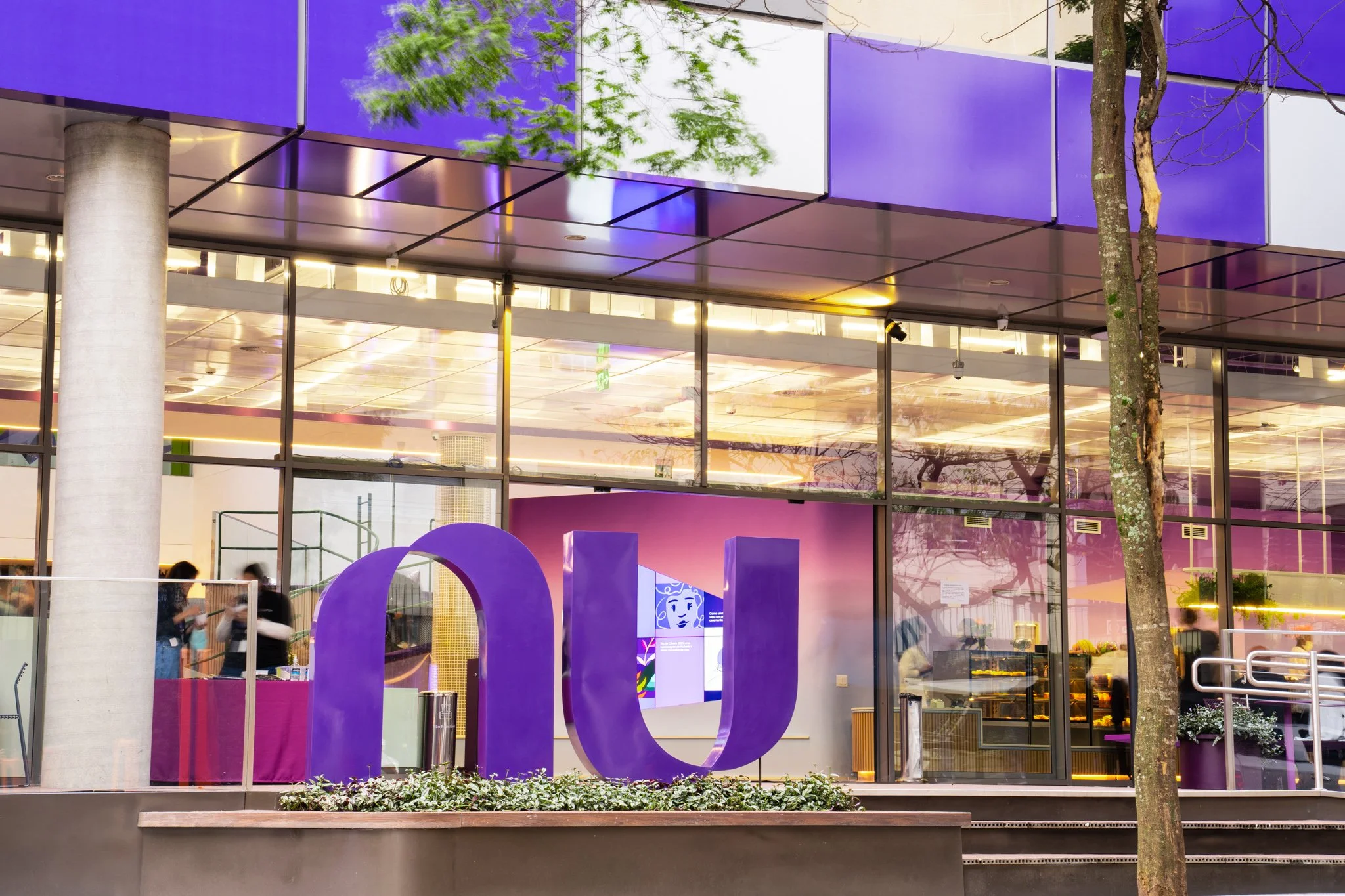 Nubank vira banco no México: o impacto da expansão para operações digitais