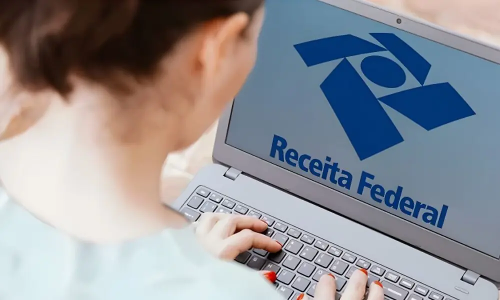 Parada na Receita Federal: Como preparar seu fluxo de notas e dados para o CNPJ Alfanumérico