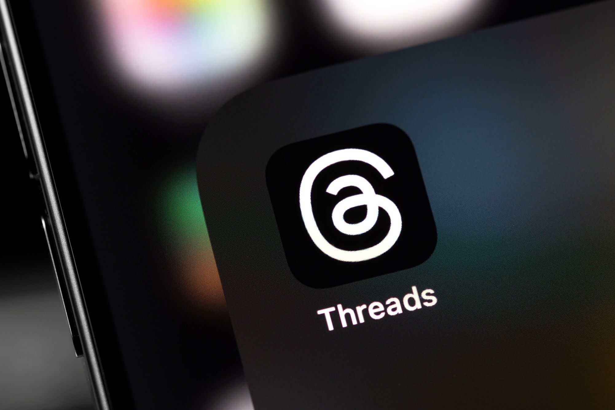 Threads muda estratégia: de clone do X para hub de comunidades